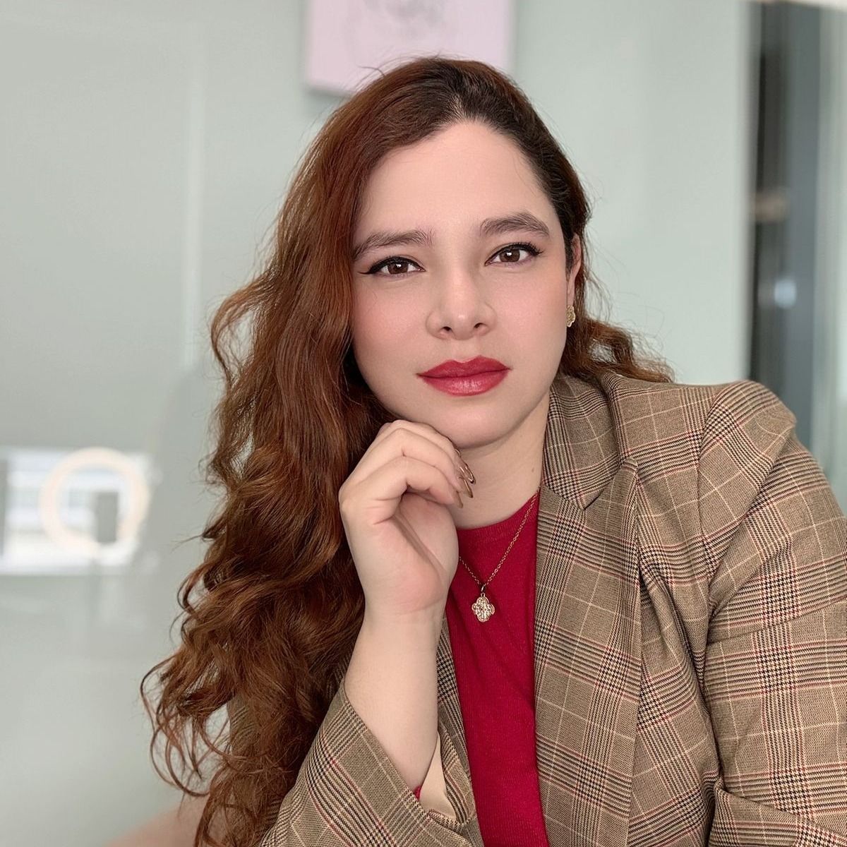 Retrato profesional de Dra. Ariadna Mondragón